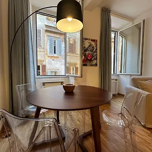 Apartment House Of The Sun In Trastevere, Rome