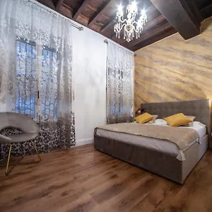 Apartment Pantheon Charming, Rome